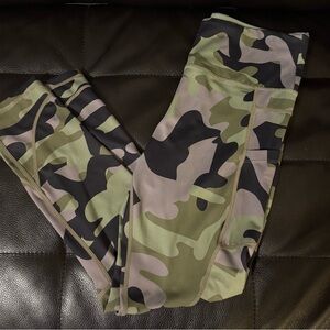 ZYIA Women's Camouflage Leggings